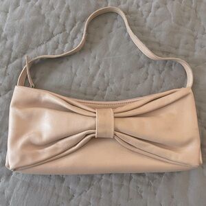 Furla leather bow bag nude/pink spring Easter shoulder strap clutch zippered
